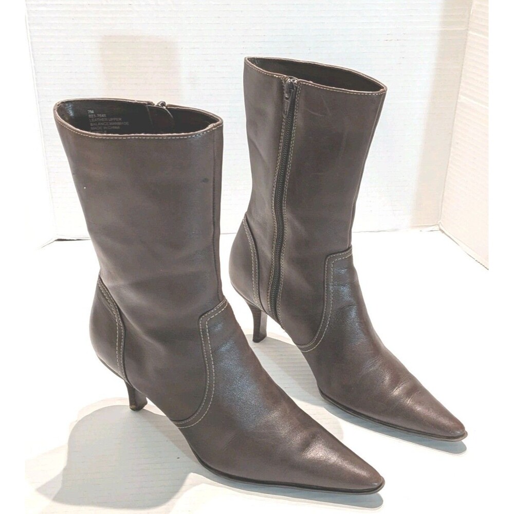 Worthington Women's Brown Vintage Y2k Leather Pointed Toe Boots Size 7 Medium